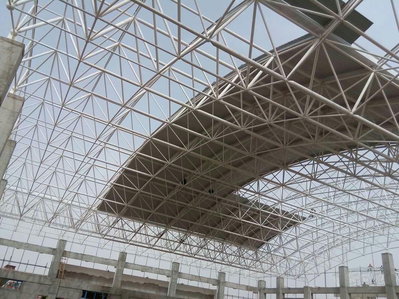 清镇青岛一汽网架